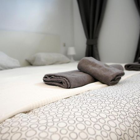 Perla Seven Apartments And Rooms Playa de Palma  Esterno foto